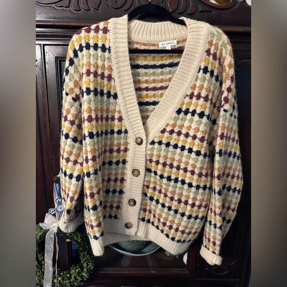 Blu Pepper Cream and Black Cardigan Sweater V-Neck Long Sleeve